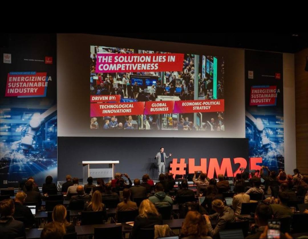 Inteligjenca artificiale në prodhim dominon panairin më të madh të teknologjisë “Hannover Messe 2025”