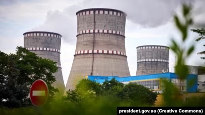 Kievi e akuzon Rusinë për “terrorizëm bërthamor” pas sulmeve ndaj nënstacioneve elektrike