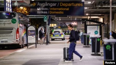 Ndalen fluturimet në aeroportin e dytë më të madh në Suedi për shkak të dronëve