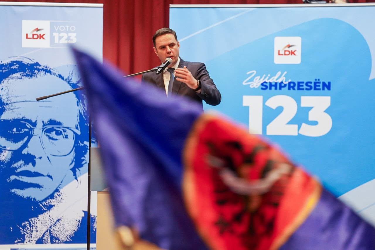 Abdixhiku në Zvicër: Më 28 dhjetor, po qe nevoja ejani edhe në këmbë, shpëtojeni Kosovën